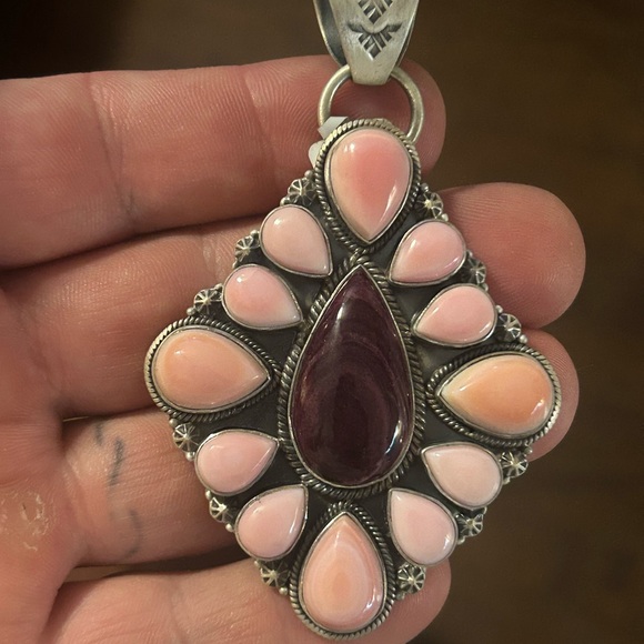 STERLING SILVER NATIVE AMERICAN SIGNED PINK CONCH PURPLE SPINY OYSTER PENDANT - Picture 3 of 9